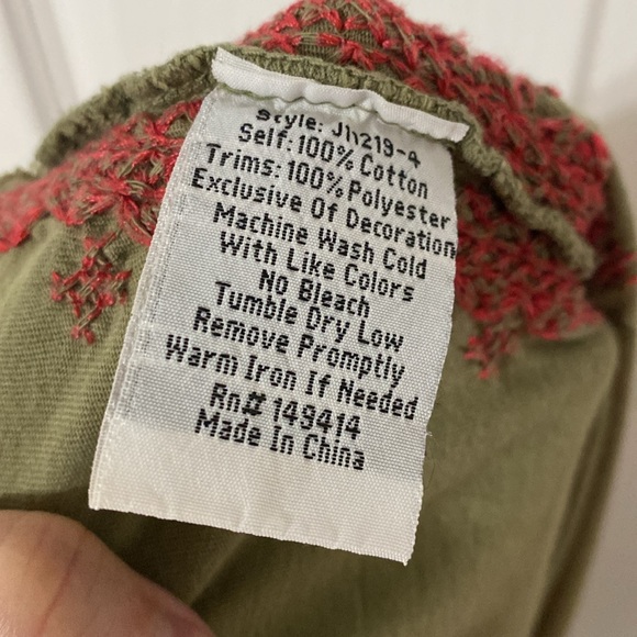 Johnny Was Embroidered Short Sleeve Blouse - Picture 7 of 7